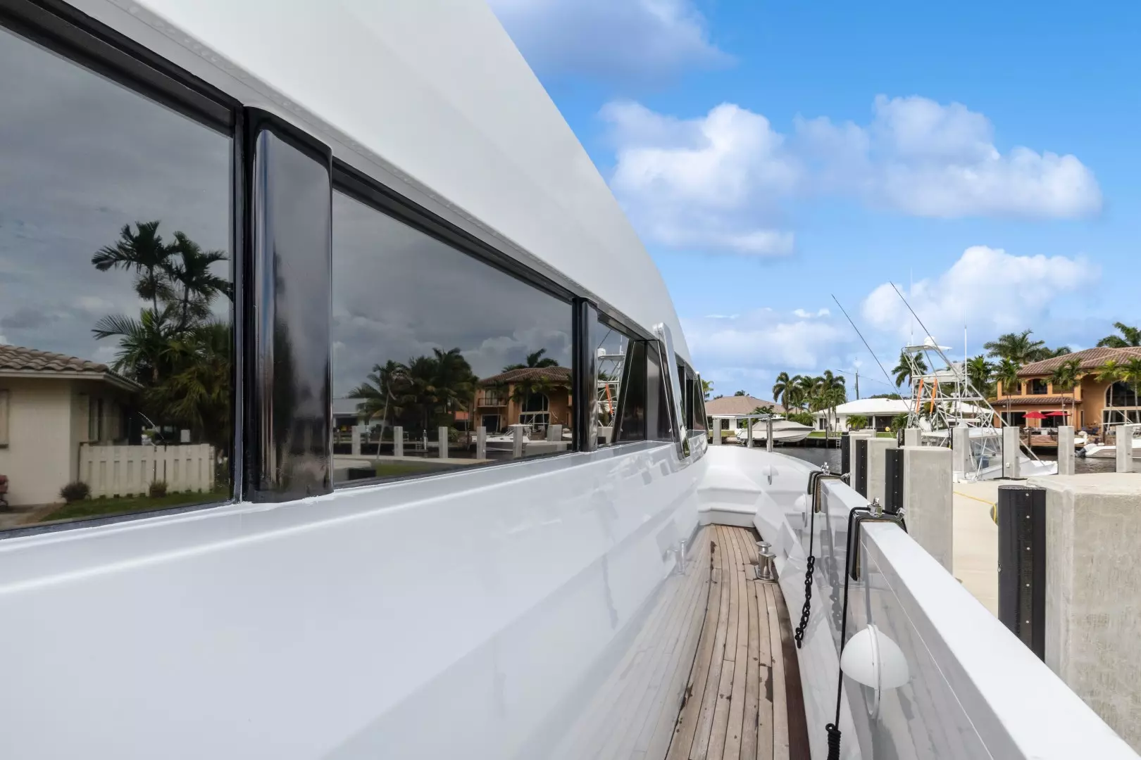 1989 Oceanfast Motor Yacht - Image 10
