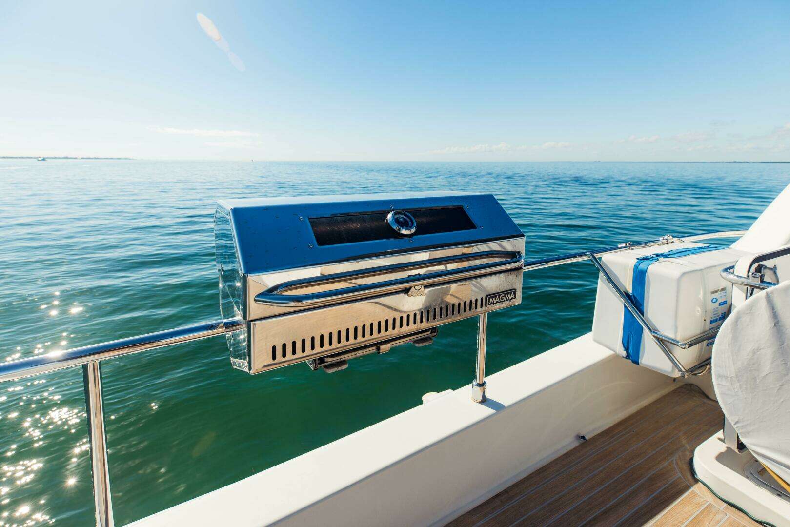2017 Ferretti Yachts 750 - Image 35
