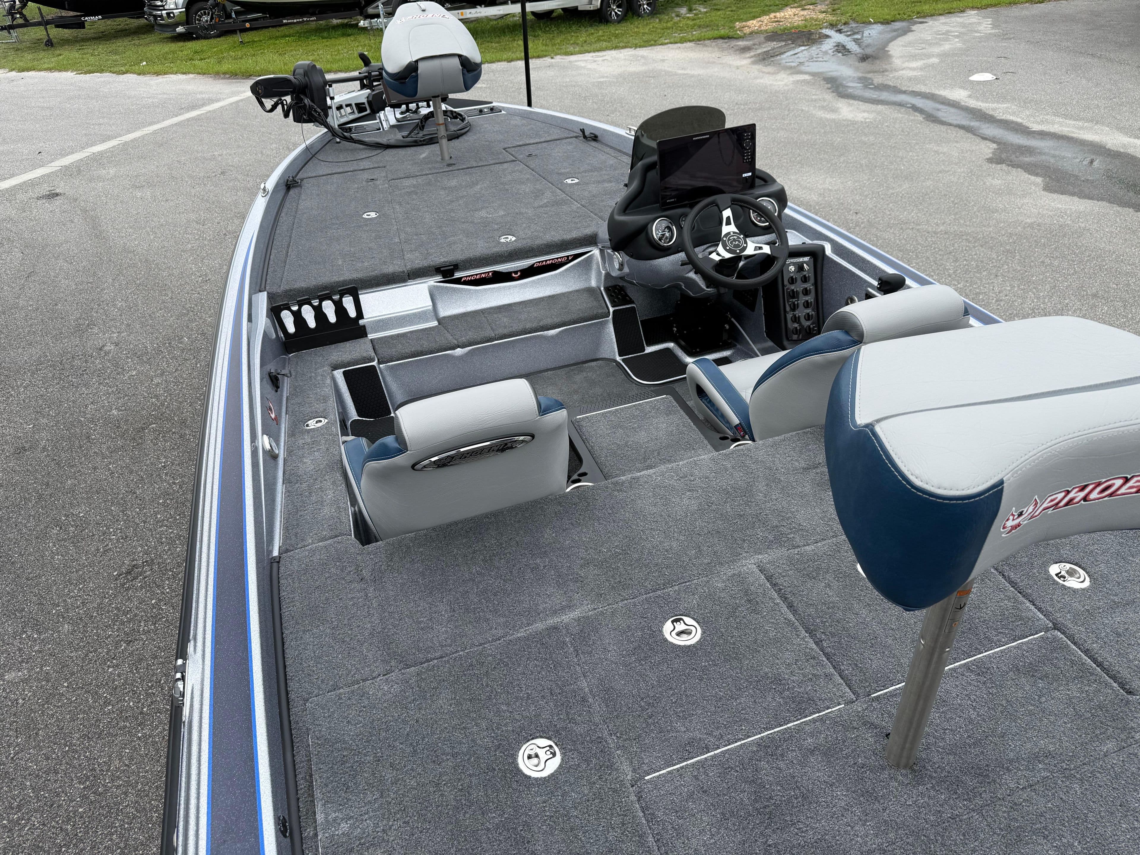 2026 Phoenix 721 ZXL boat interior with modern seating and navigation system.