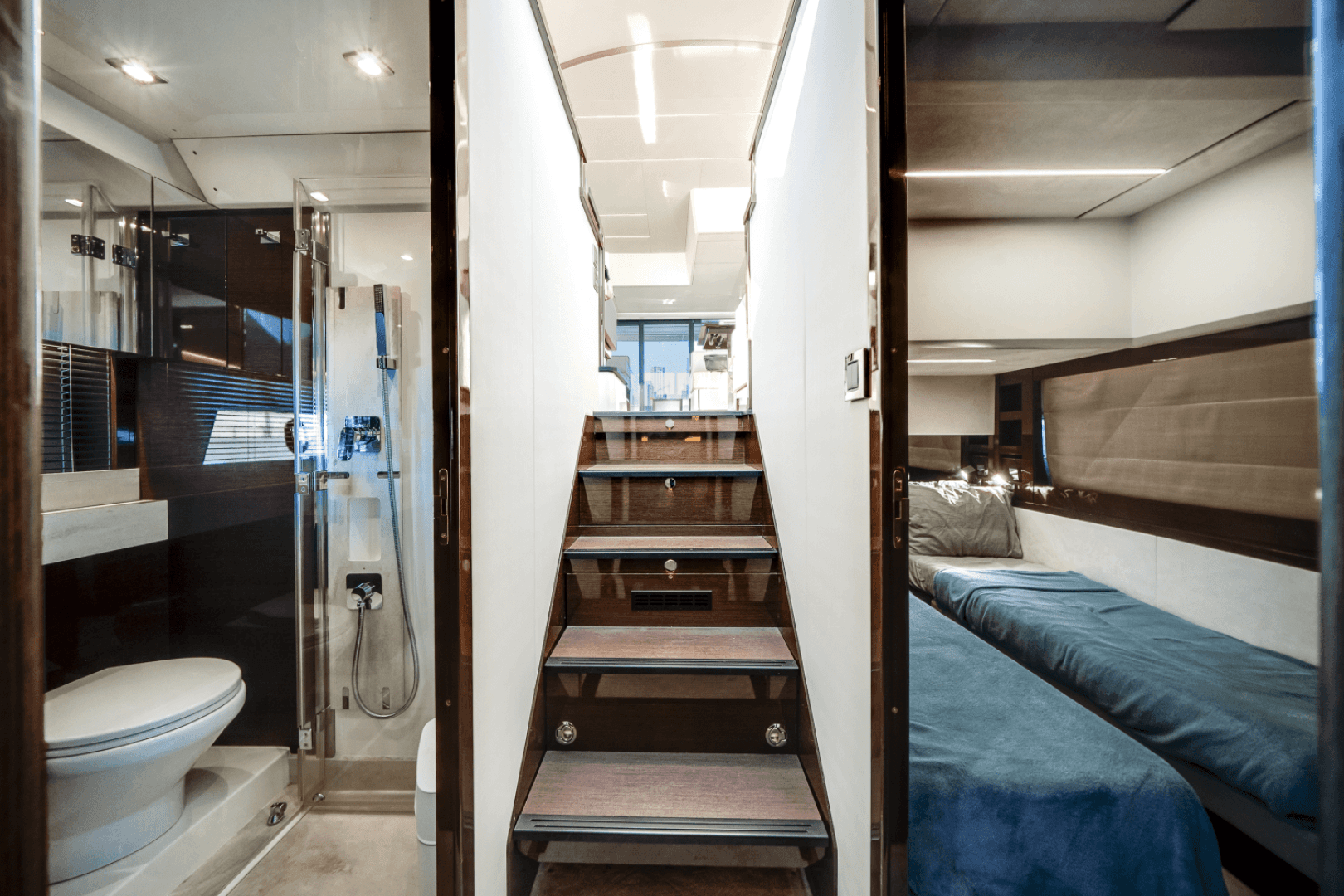 2020 Prestige 520 FLYBRIDGE - Image 41
