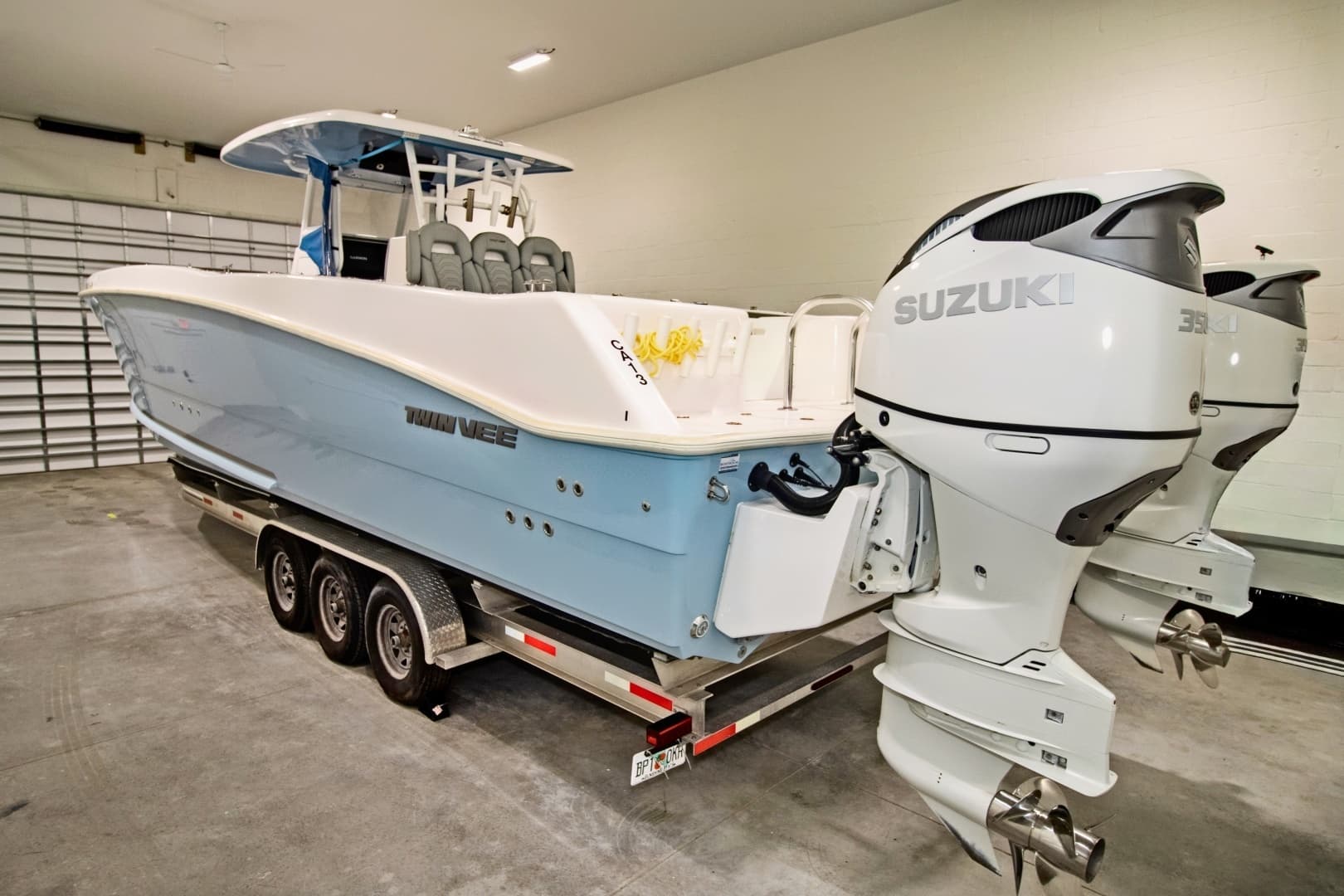 2023 Twin Vee 340 GFX - Image 6