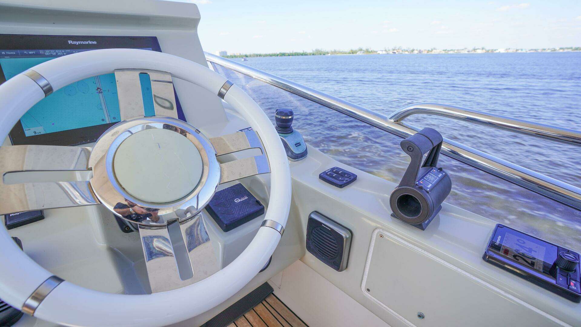 2017 Azimut 66 Flybridge - Image 60