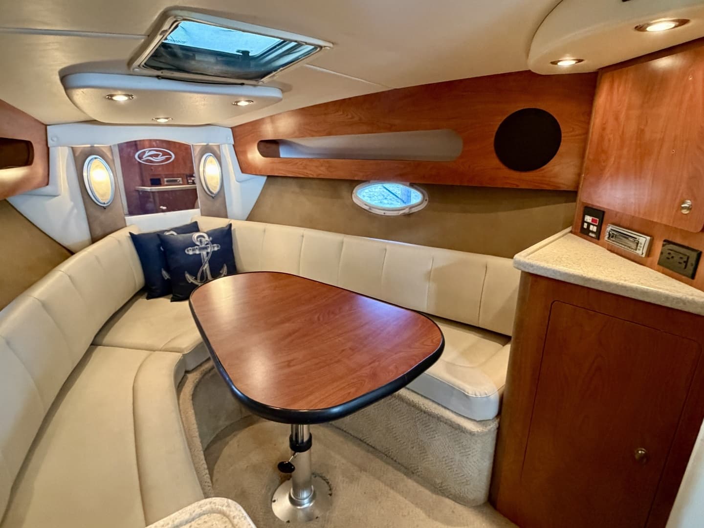 2008 Rinker 280 Express Cruiser - Image 51