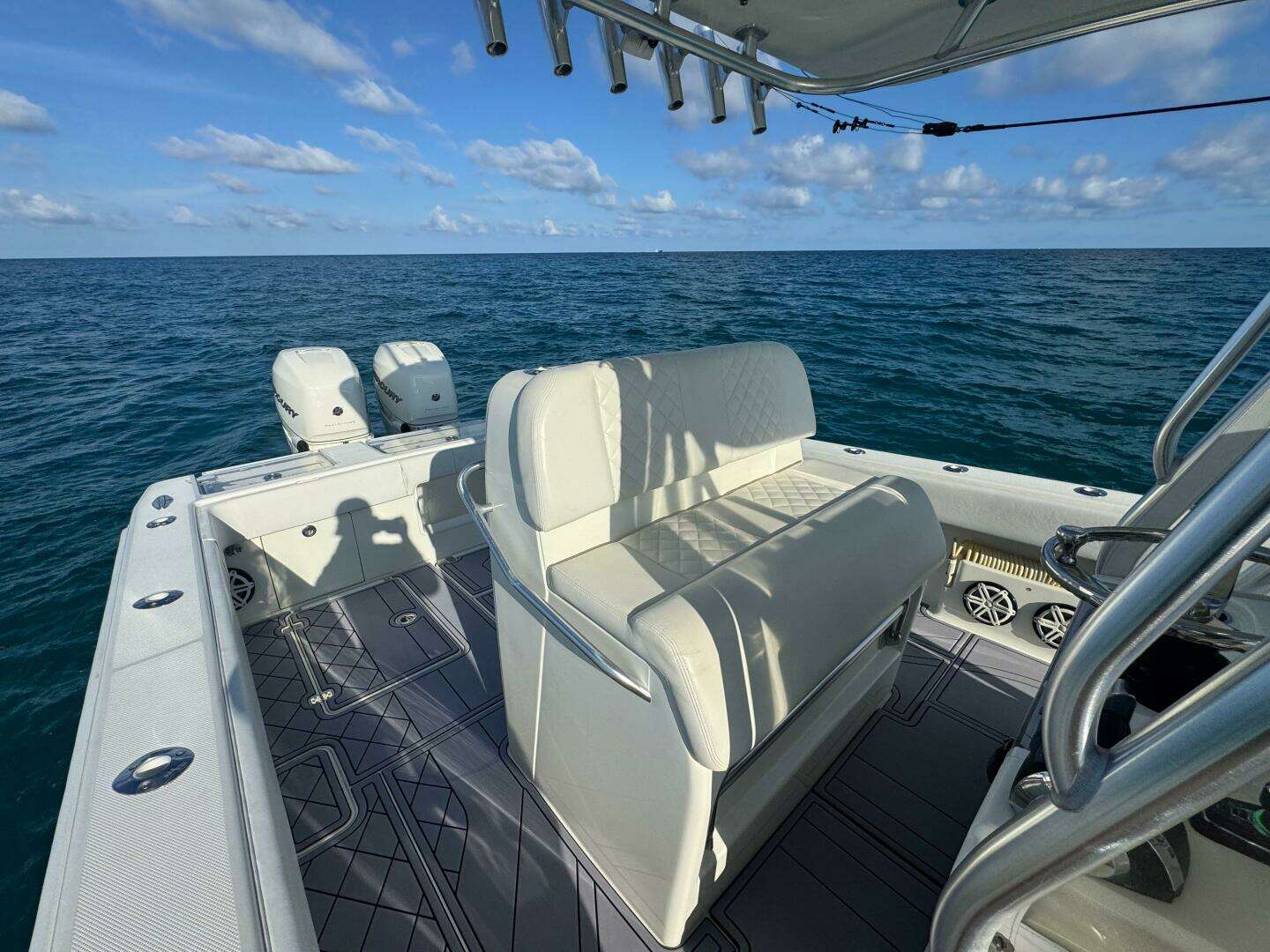 2017 SeaVee 340Z - Image 14