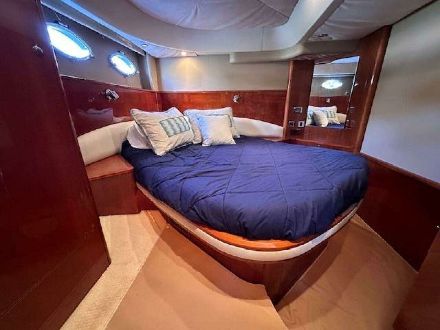 2006 Viking Princess 58V - Image 34