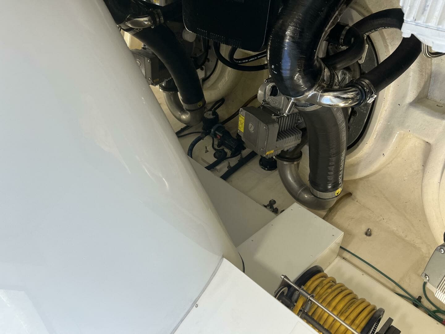 2009 Lazzara Yachts LSX 75 - Image 35