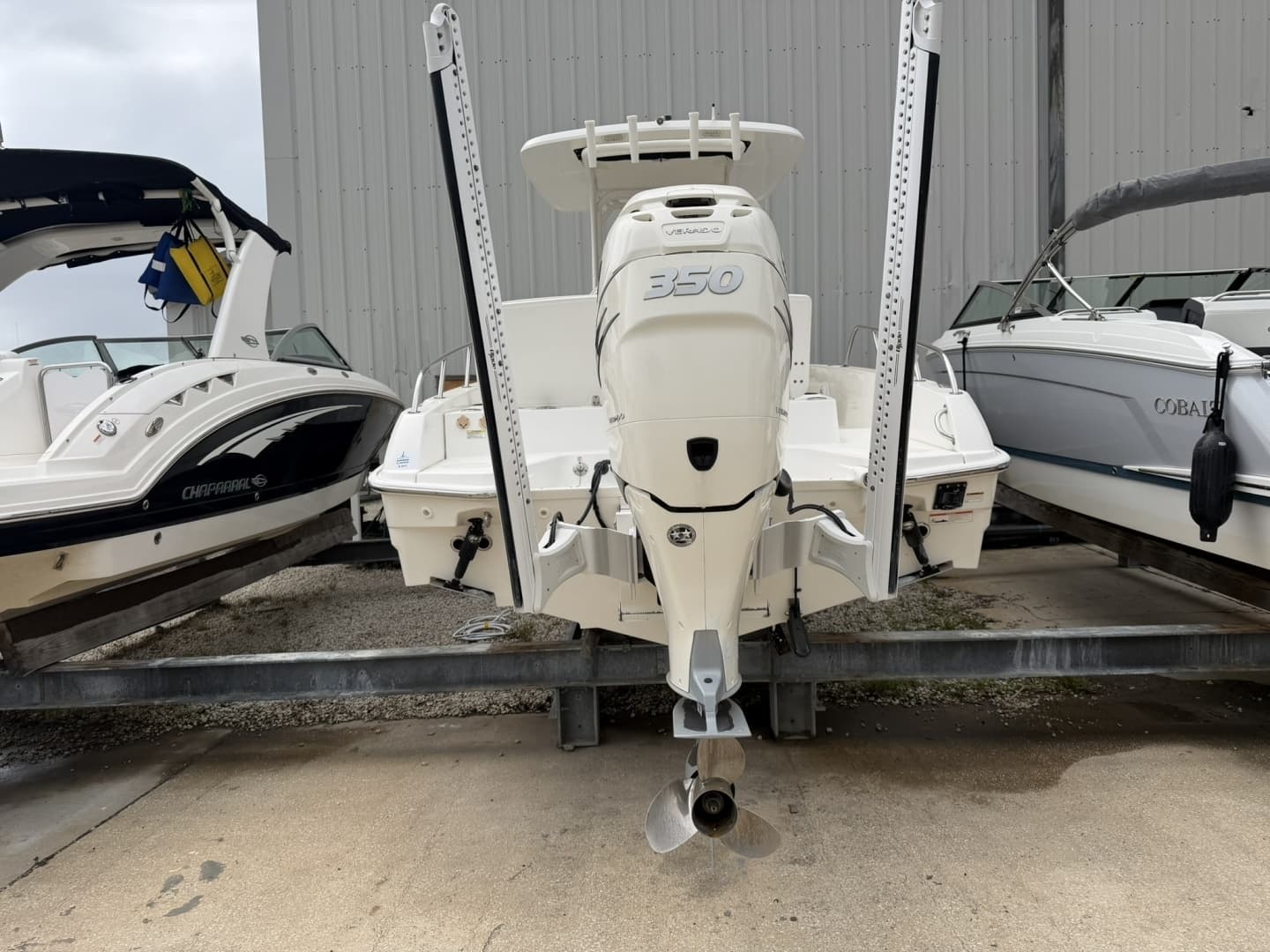 2019 Boston Whaler 270 Dauntless - Image 4
