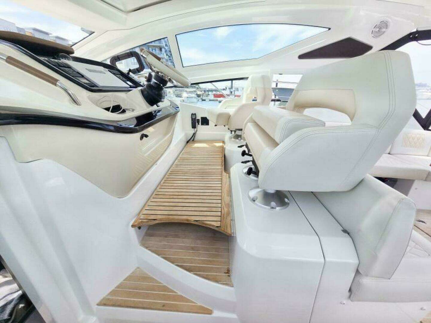 2019 Beneteau Gran Turismo 40 - Image 11