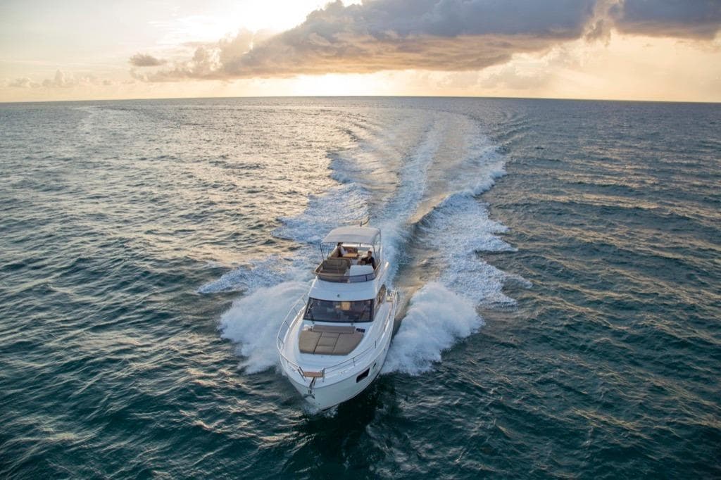 Manufacturer Provided Image: Bavaria Virtess 420 Fly Bow
