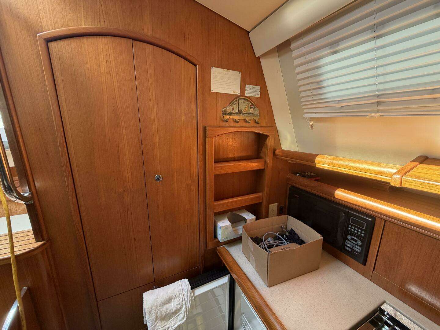 2003 Hunter — - Image 32