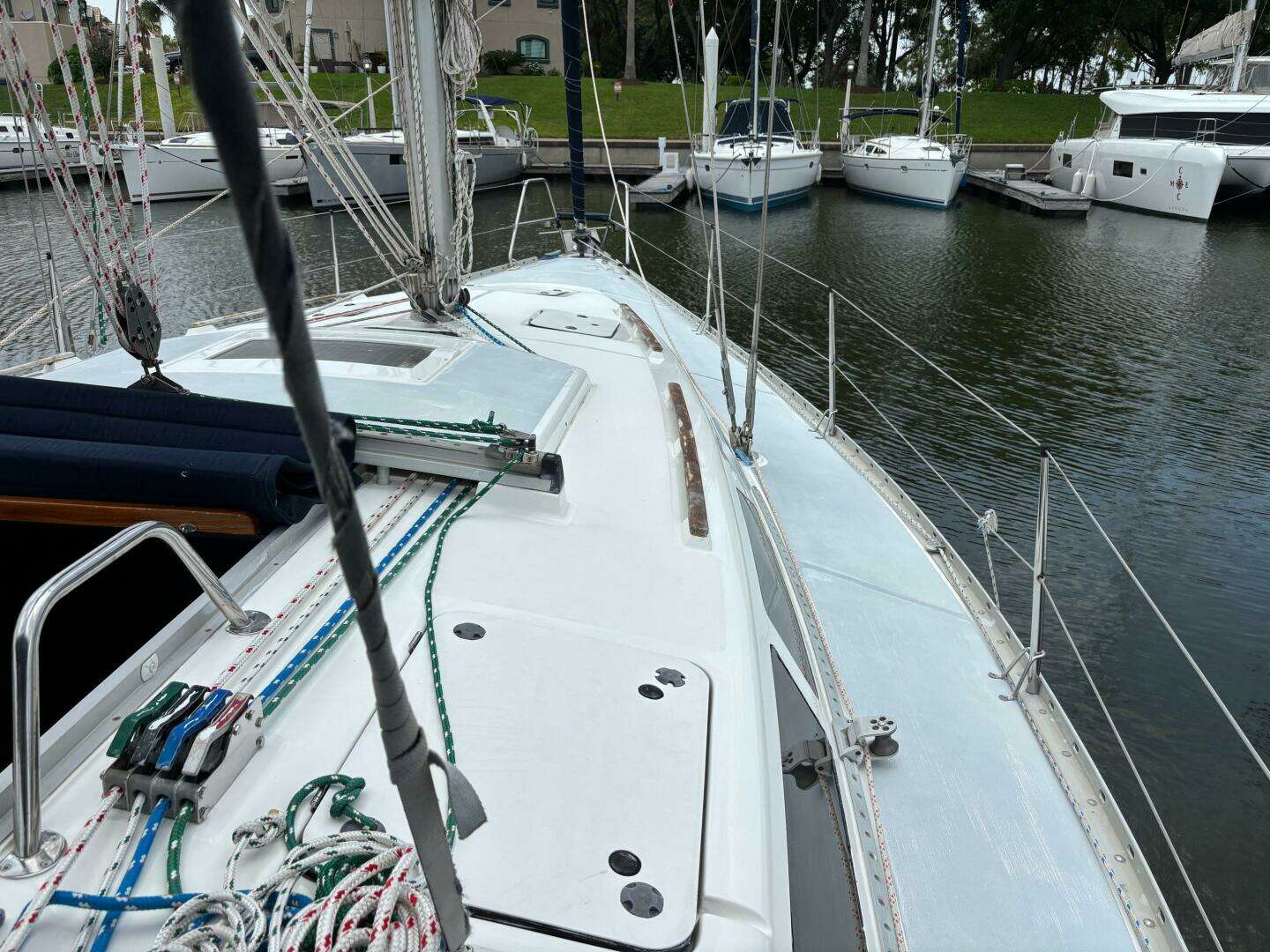 1996 Hunter 37.5 - Image 15