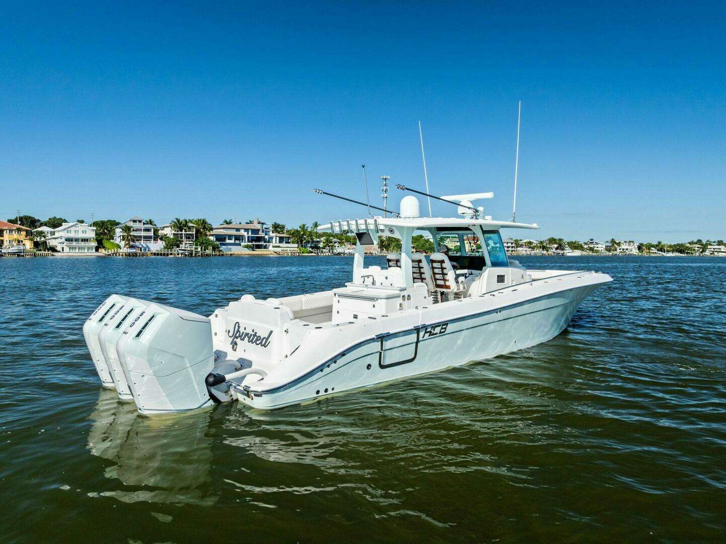 2023 HCB 42 Lujo - Image 2