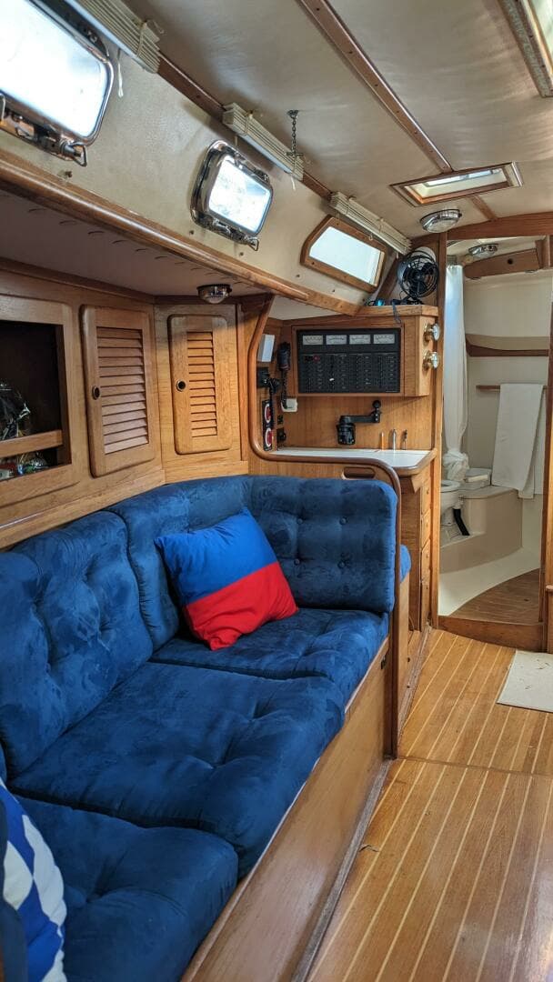 1993 Sabre 38 - Image 34
