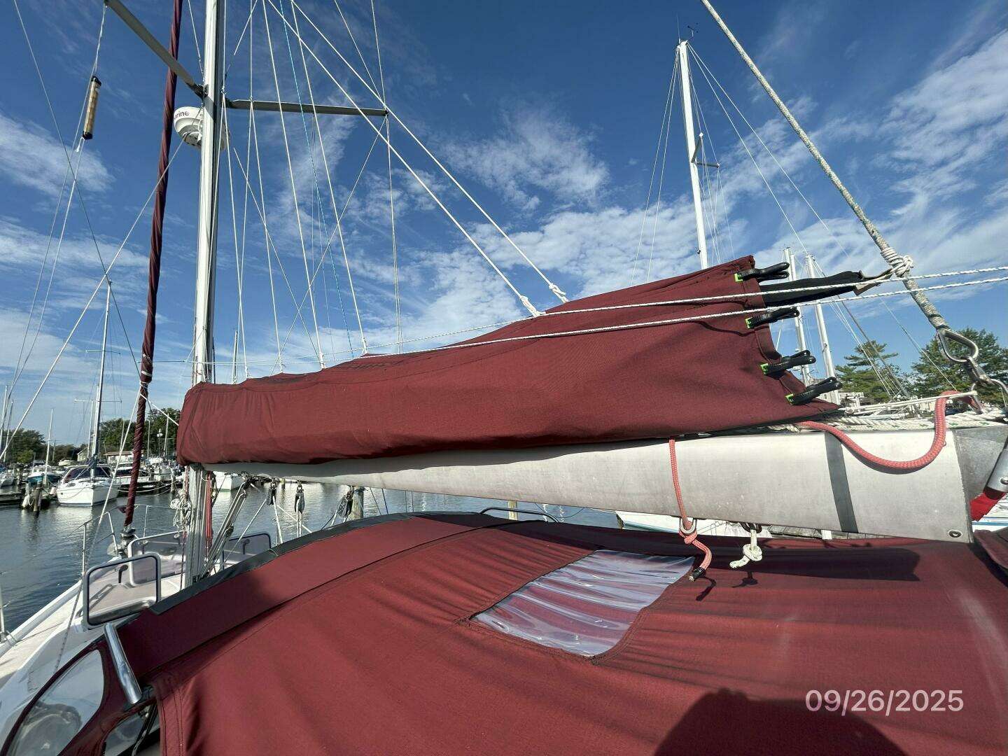 1998 Hunter 376 - Image 18