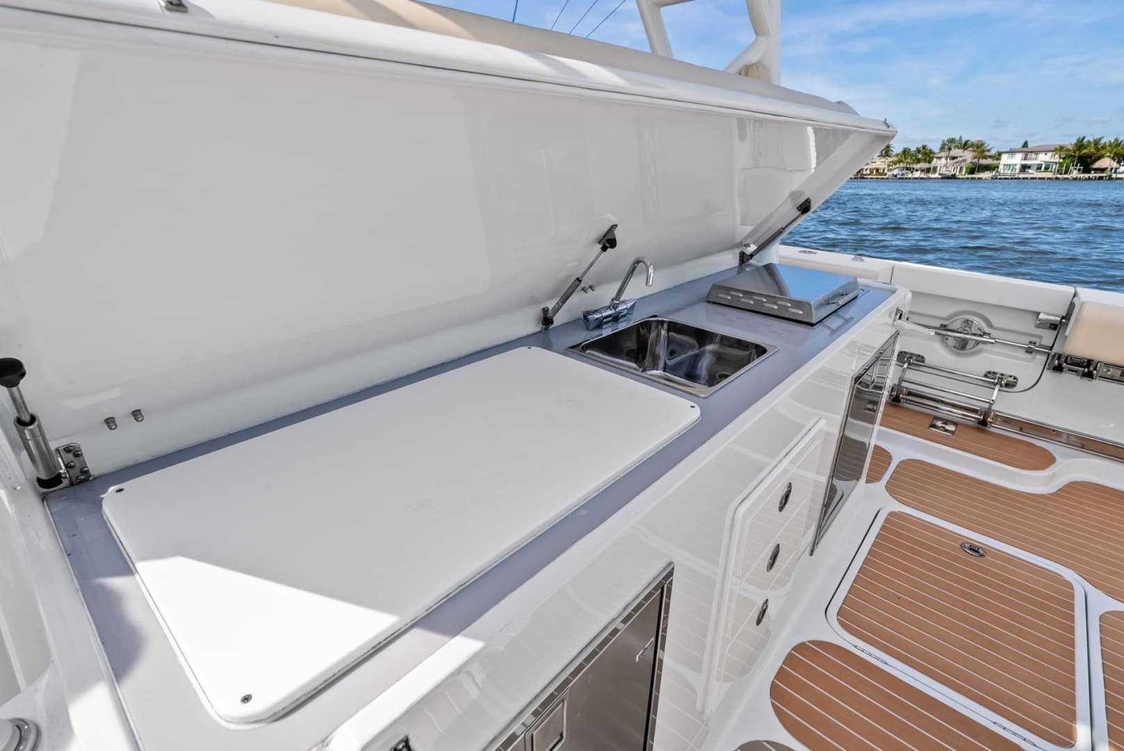 2024 Yellowfin 54 Offshore - Image 41