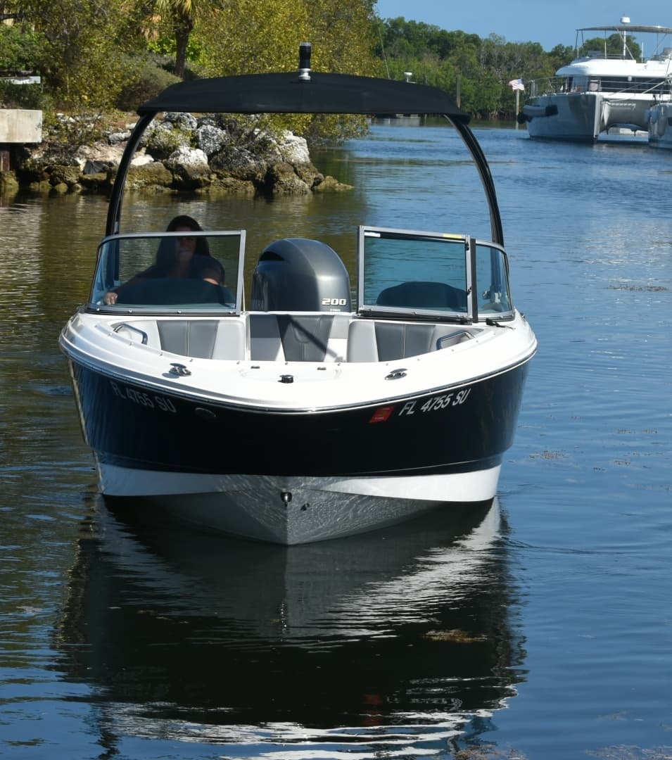2021 Chaparral 21 SSI - Image 8