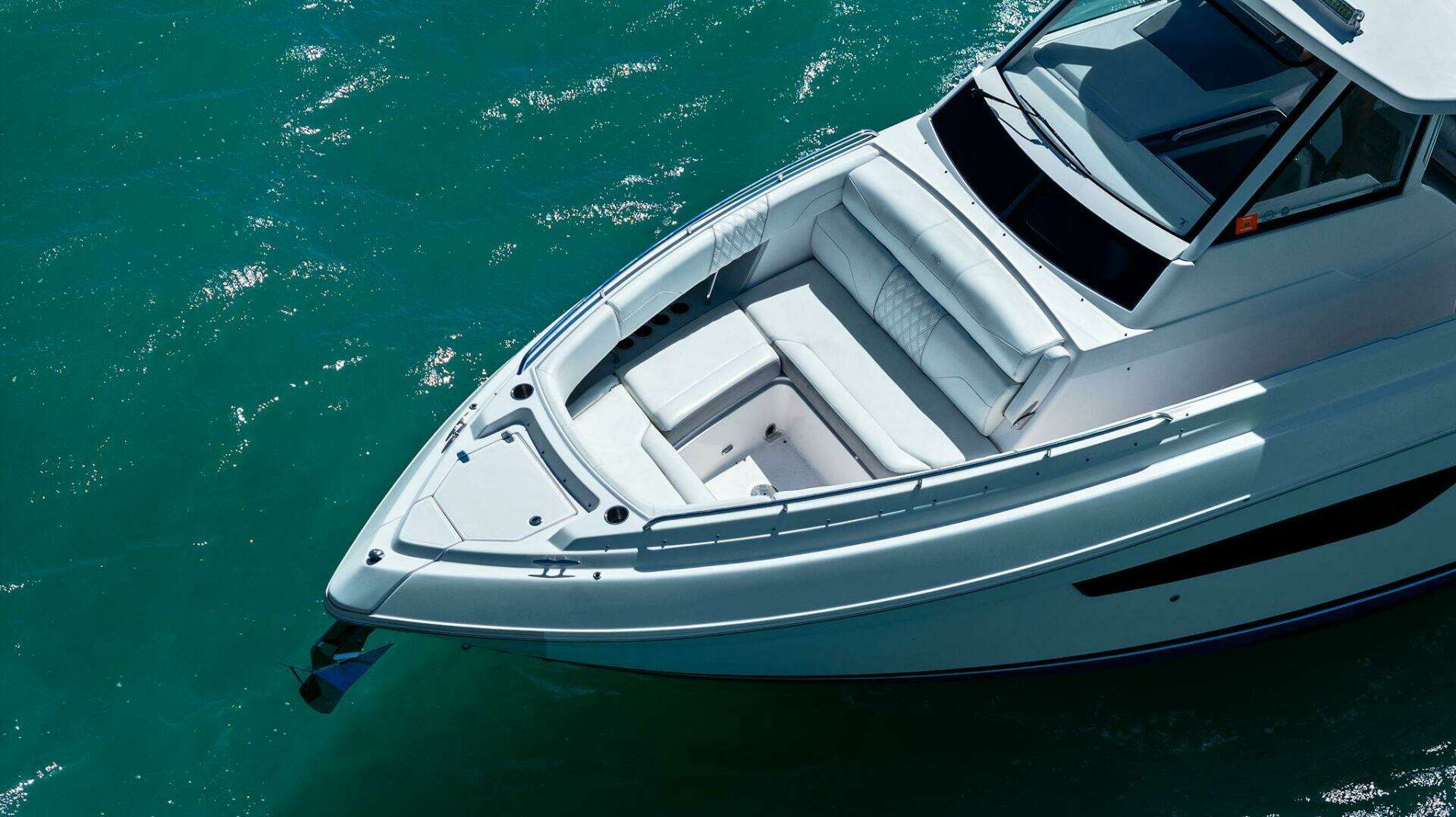 2020 Regal 33 SAV - Image 16