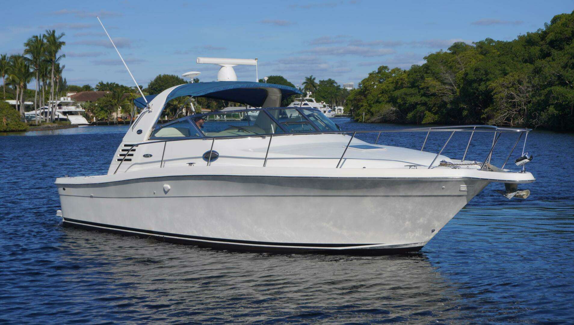 2002 Sea Ray 340 Amberjack - Image 3