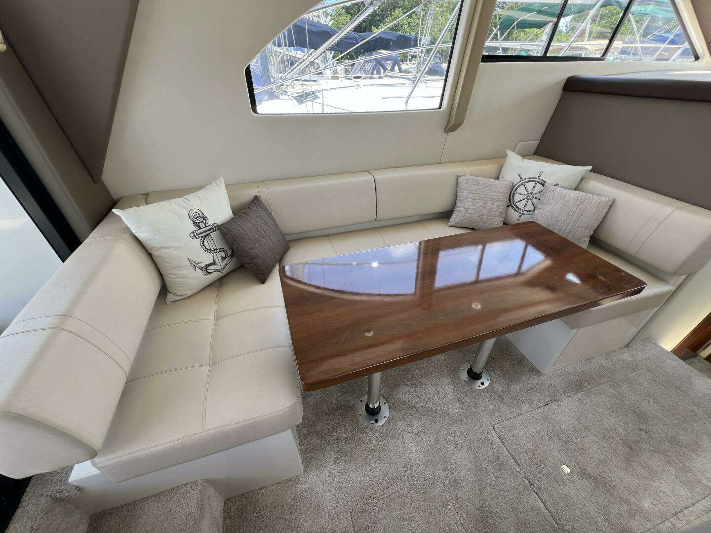 2016 Carver C34 Command Bridge - Image 31