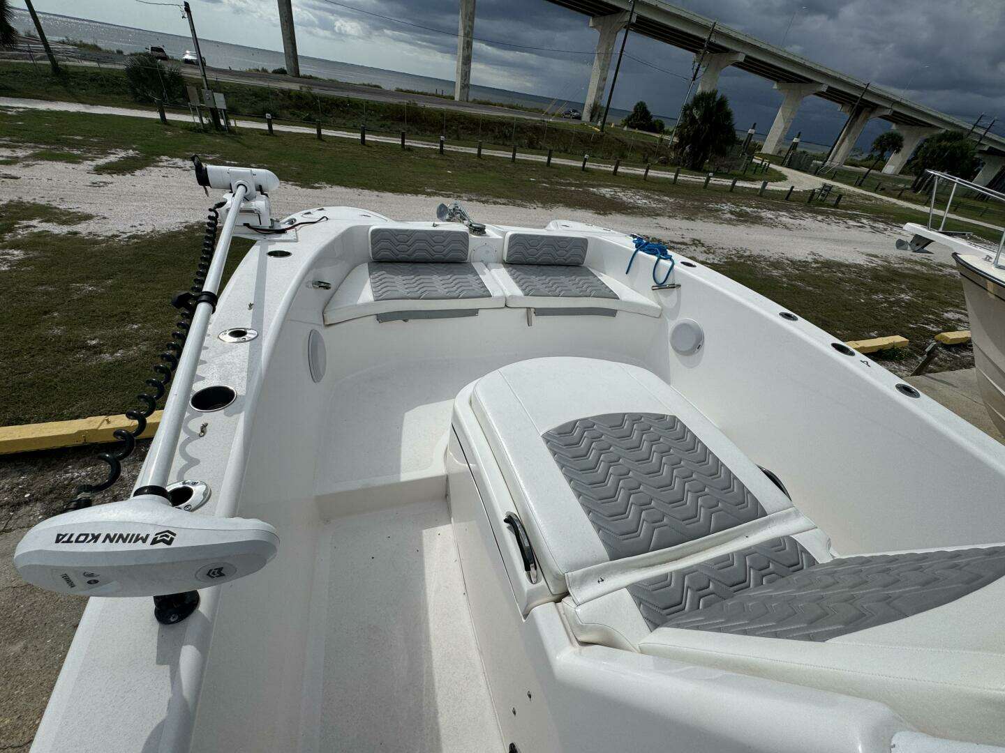 2021 Twin Vee — - Image 16