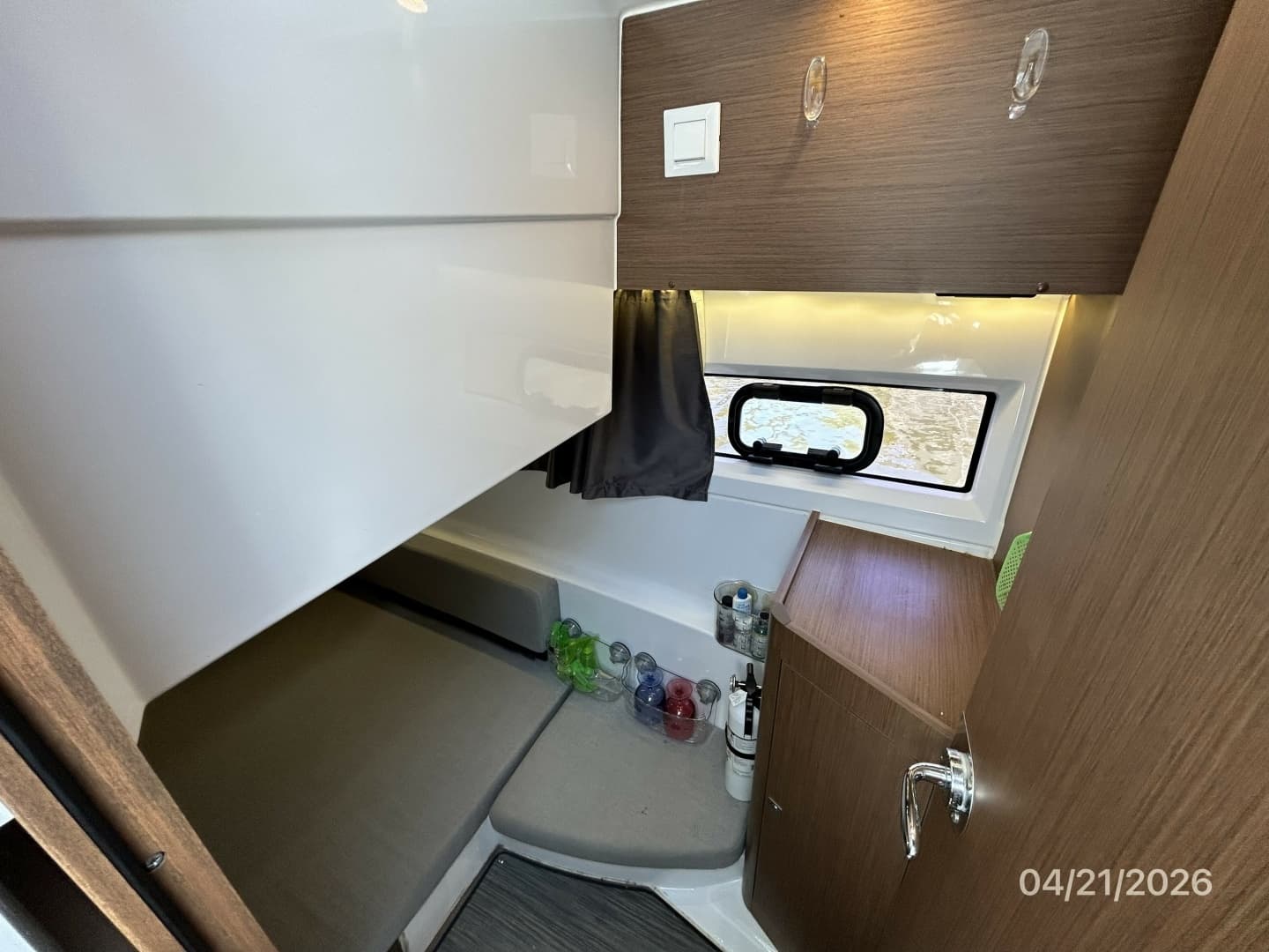 2021 Jeanneau 895 - Image 41