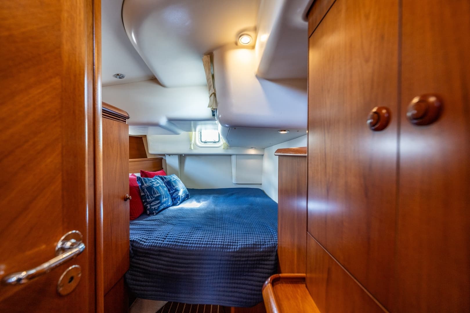 2009 Jeanneau 54DS - Image 35