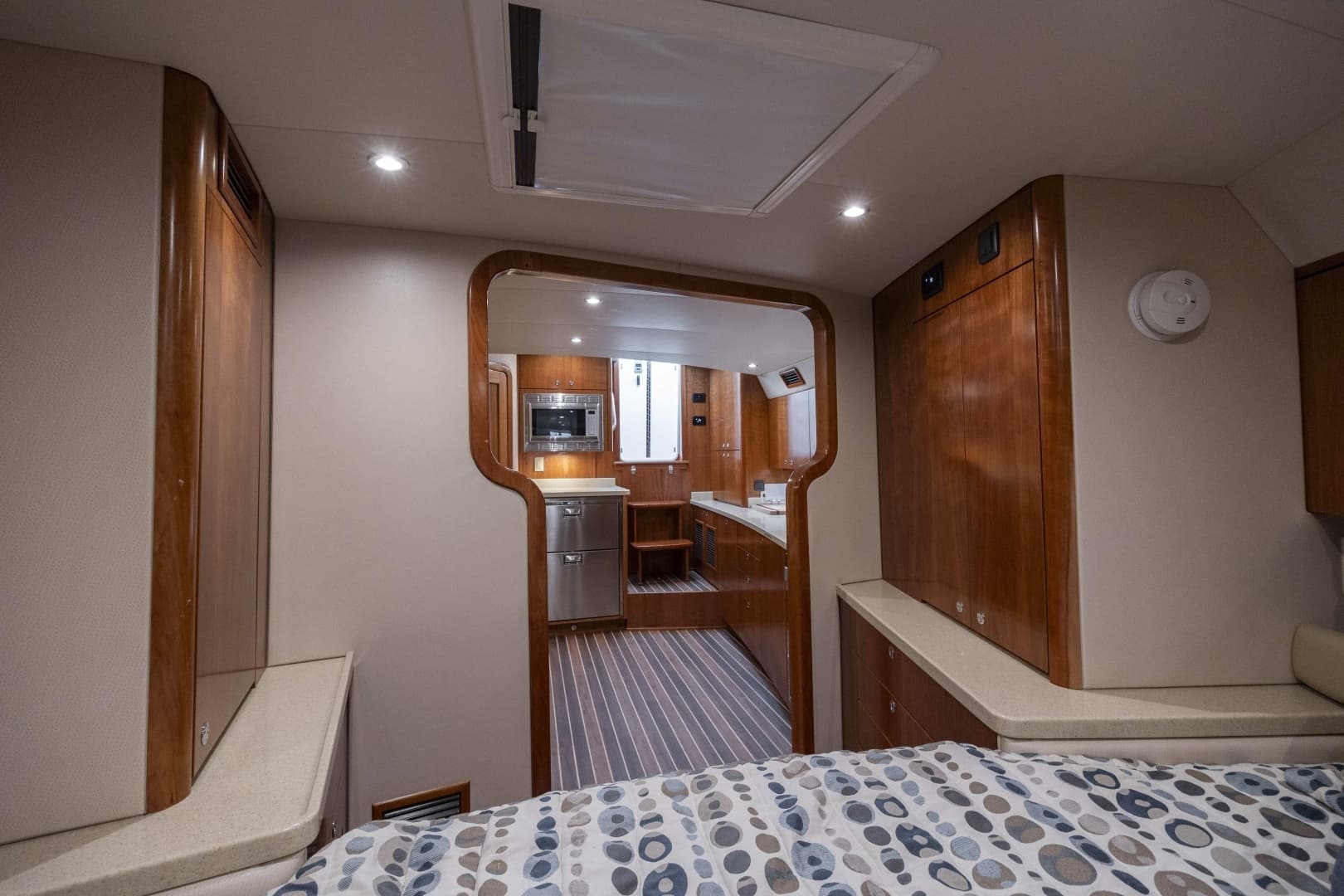 2019 Albemarle 410 Express Fisherman - Image 29