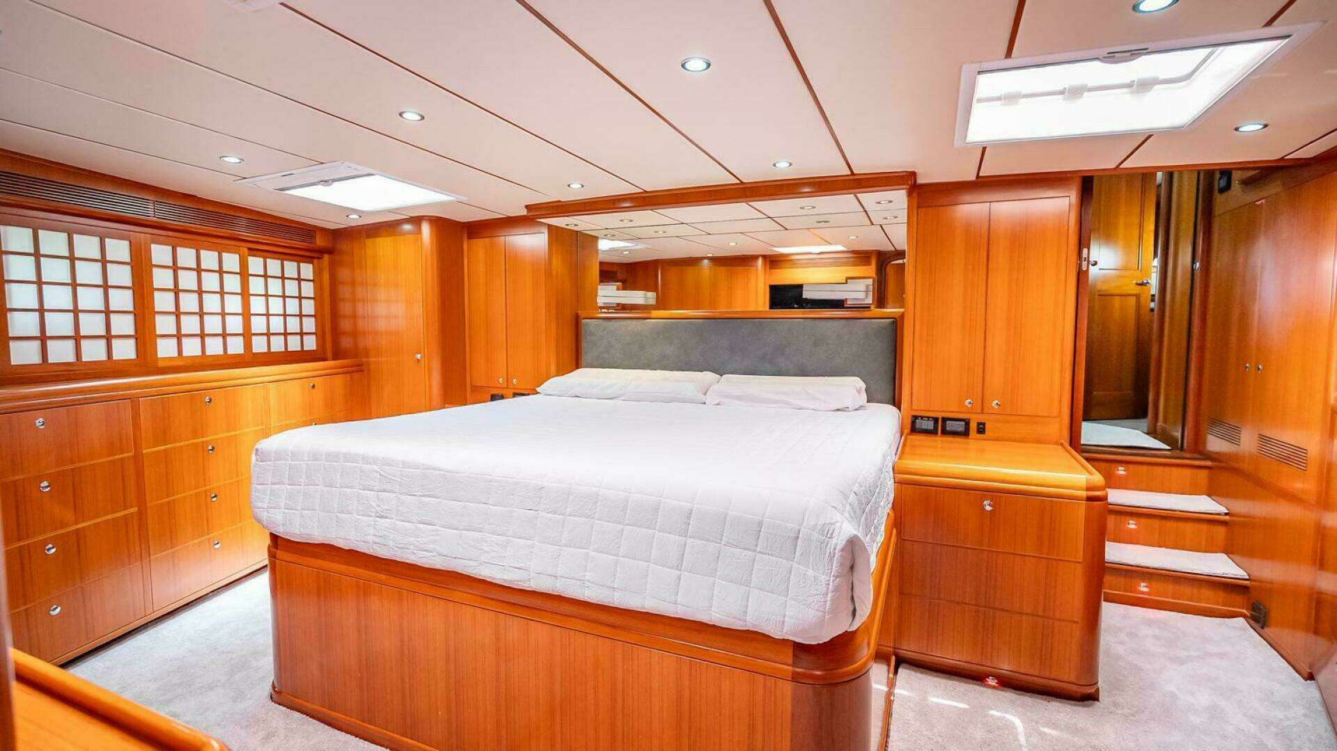 2009 Nordhavn 76 - Image 19