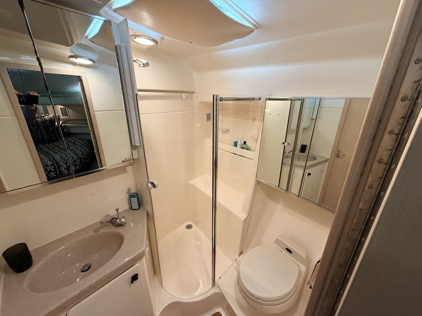 1995 Tiara Yachts 4000 Express - Image 35