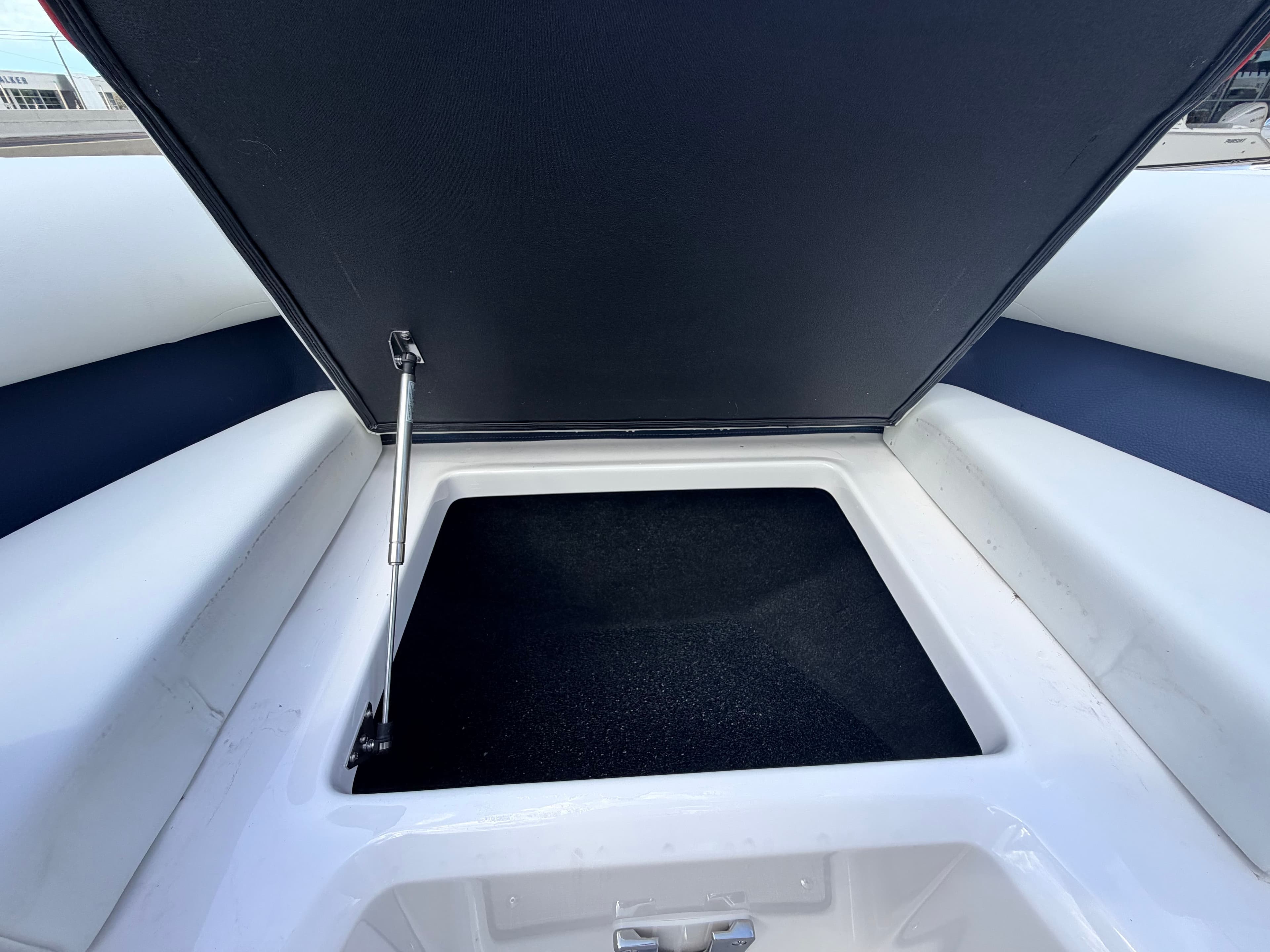 2026 REGAL LX9 - Image 47