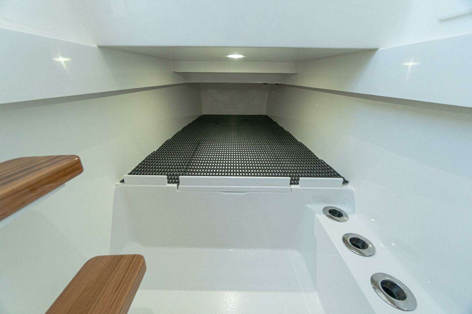 2026 Valhalla Boatworks V-37 - Image 8