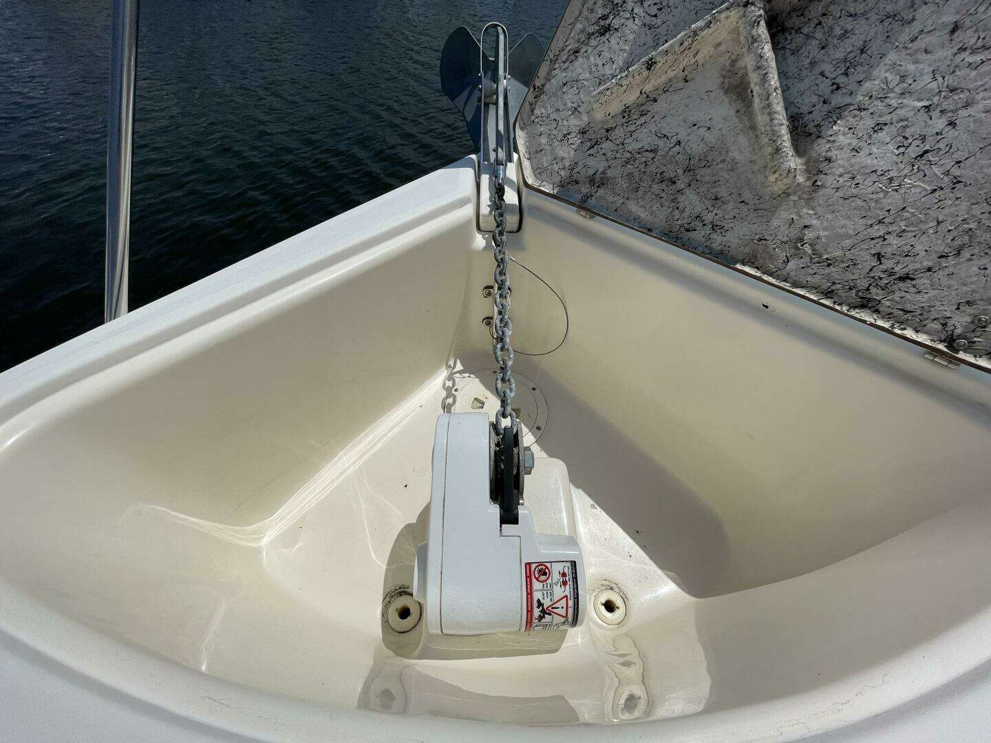 2000 Rinker 342 Fiesta Vee - Image 20