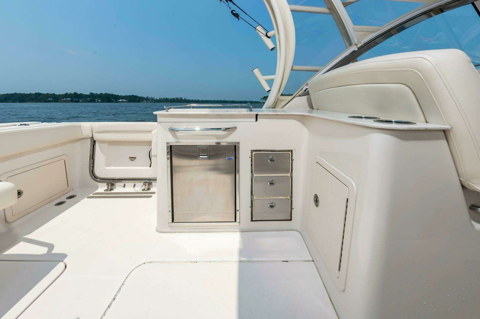 2022 Grady-White — - Image 38