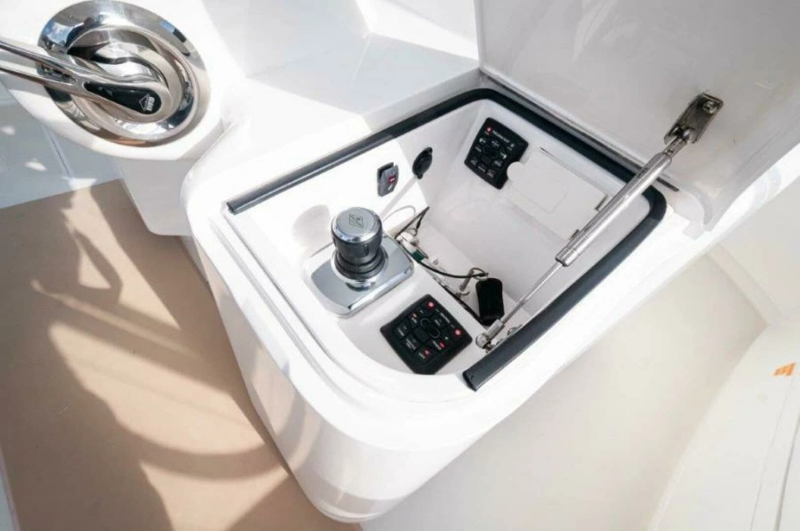 2012 Viking 42 Convertible - Image 25