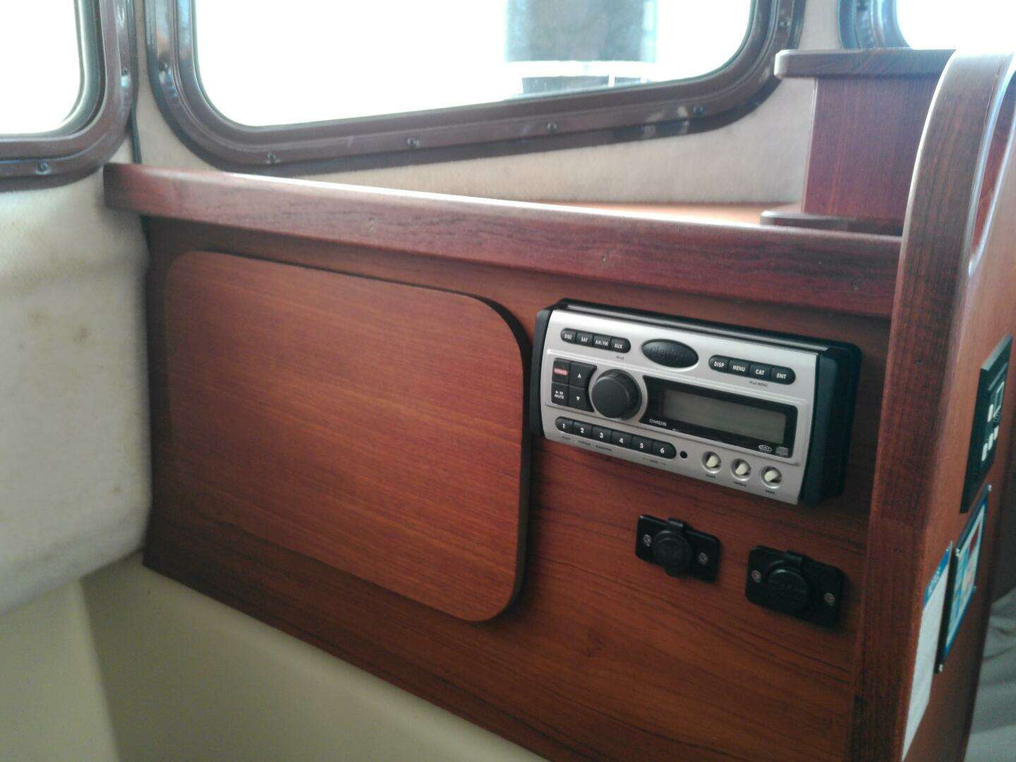 2010 Ranger Tugs — - Image 15