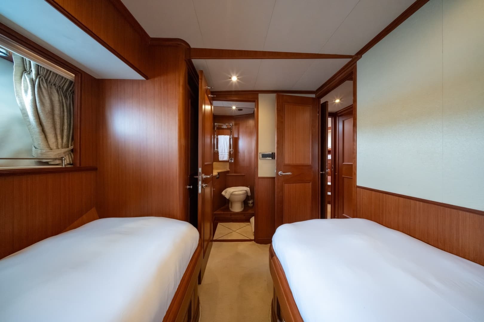 2010 Marlow Explorer 72E-CB - Image 38