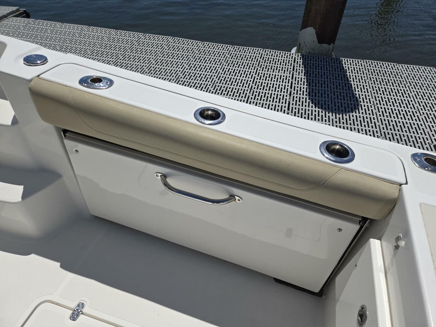 2019 Pursuit 355 Offshore - Image 51