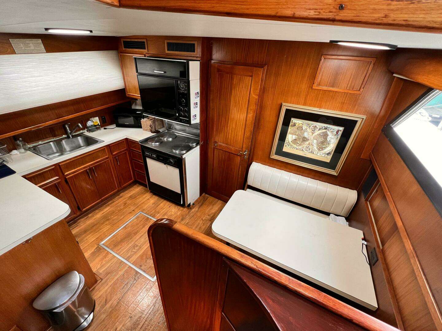1980 Hatteras 58 MY - Image 24
