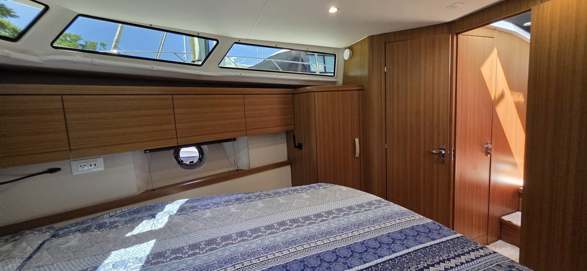 2023 Greenline 40 Hybrid - Image 39