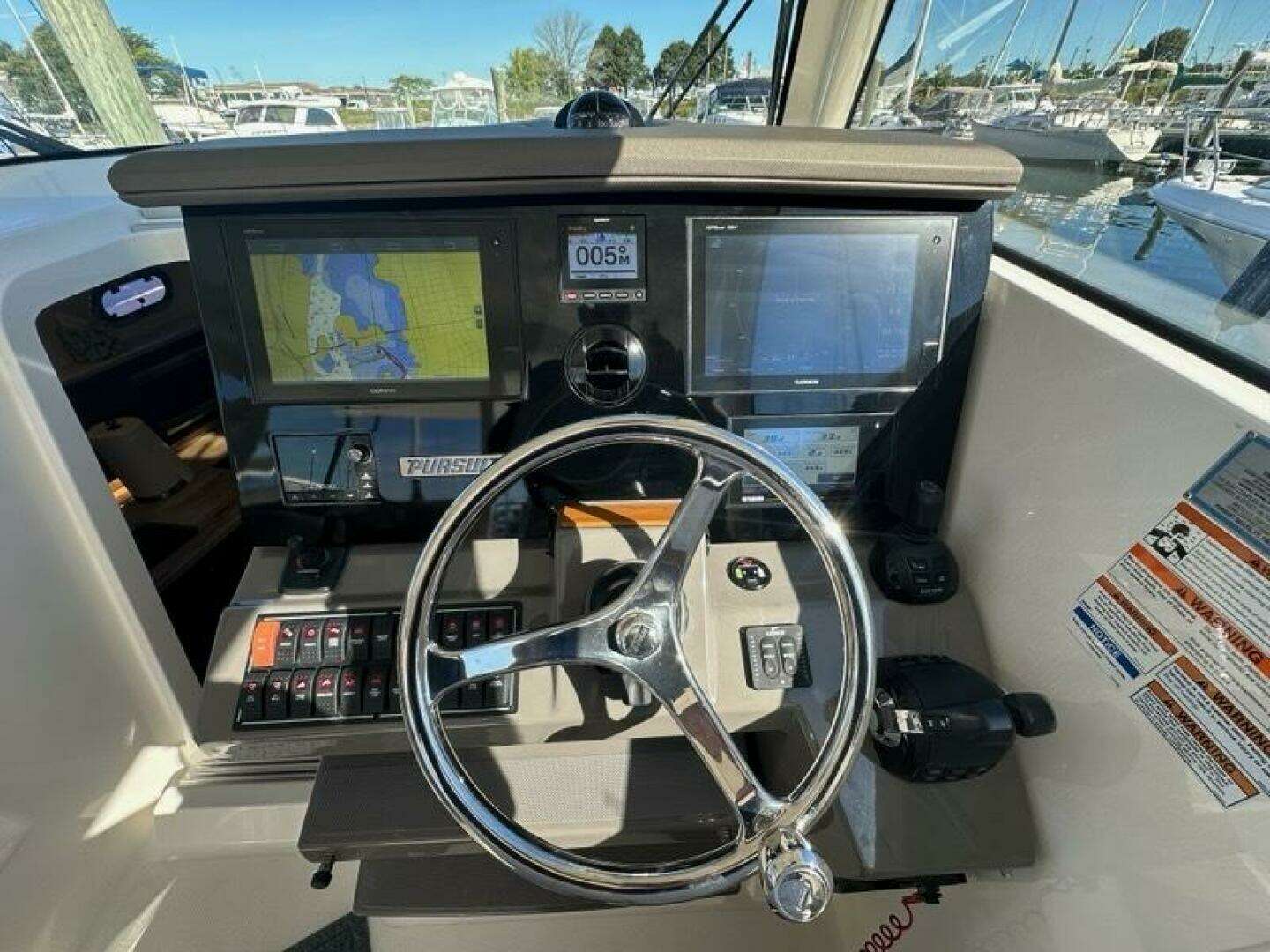 2020 Pursuit 355 OS - Image 8
