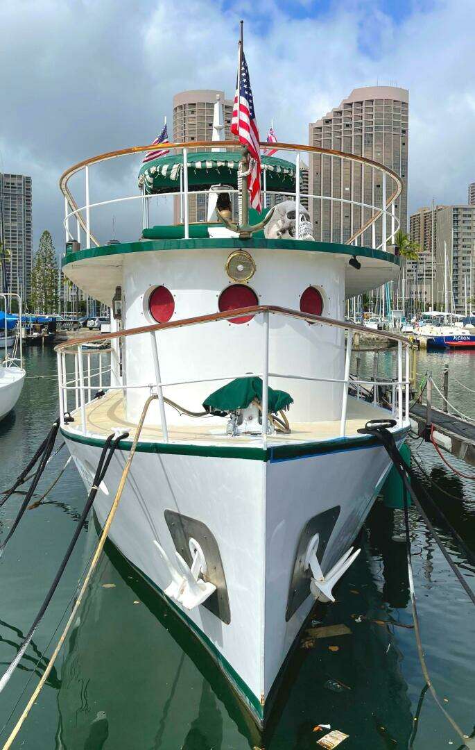 1937 Custom Stubenberg Motor Yacht - Image 5