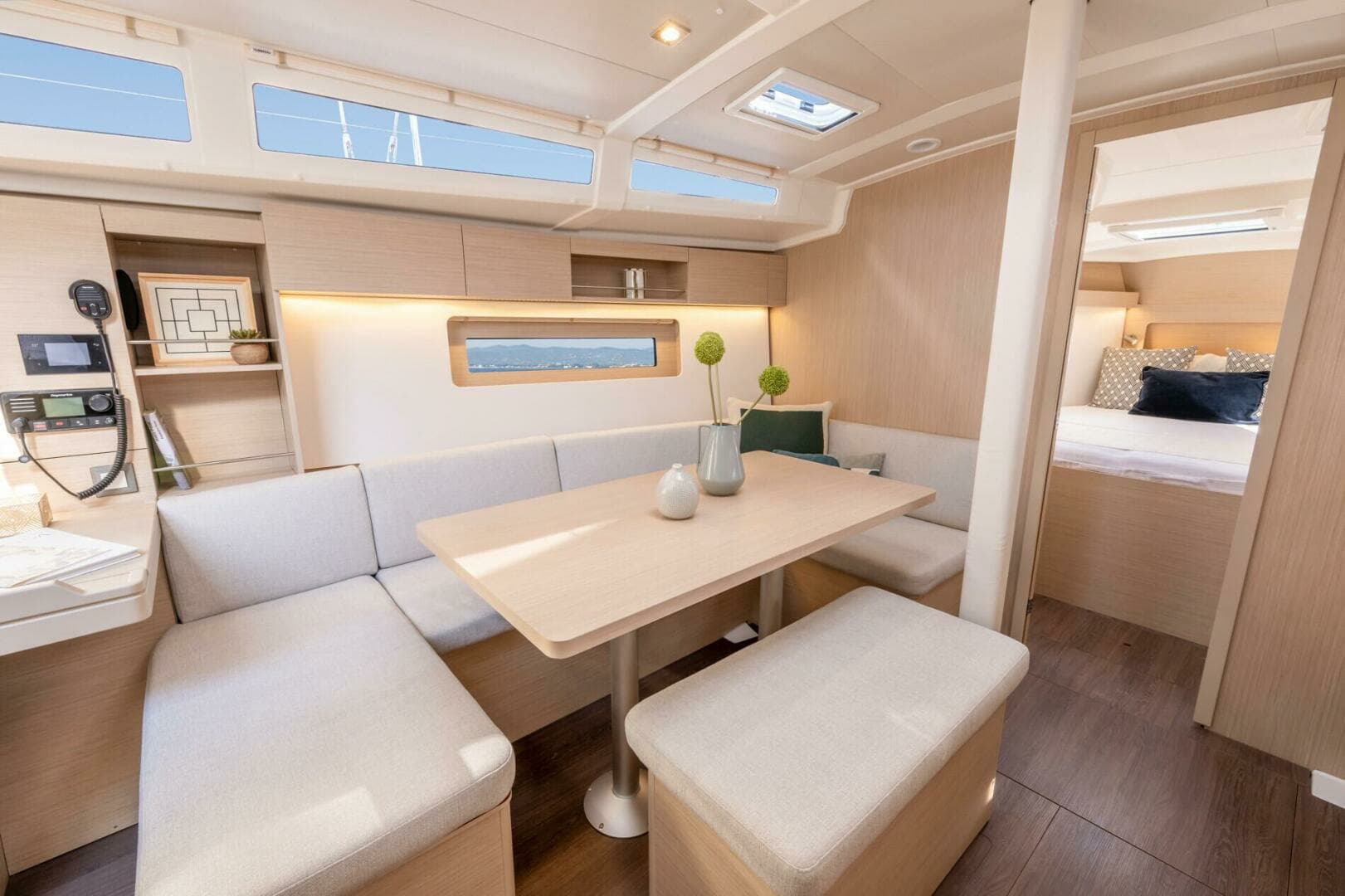 2026 Beneteau 37.1 - Image 4