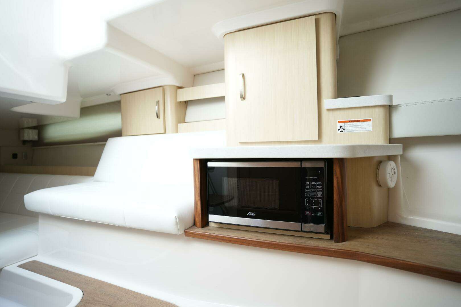 2026 Regal 36 XO - Image 31