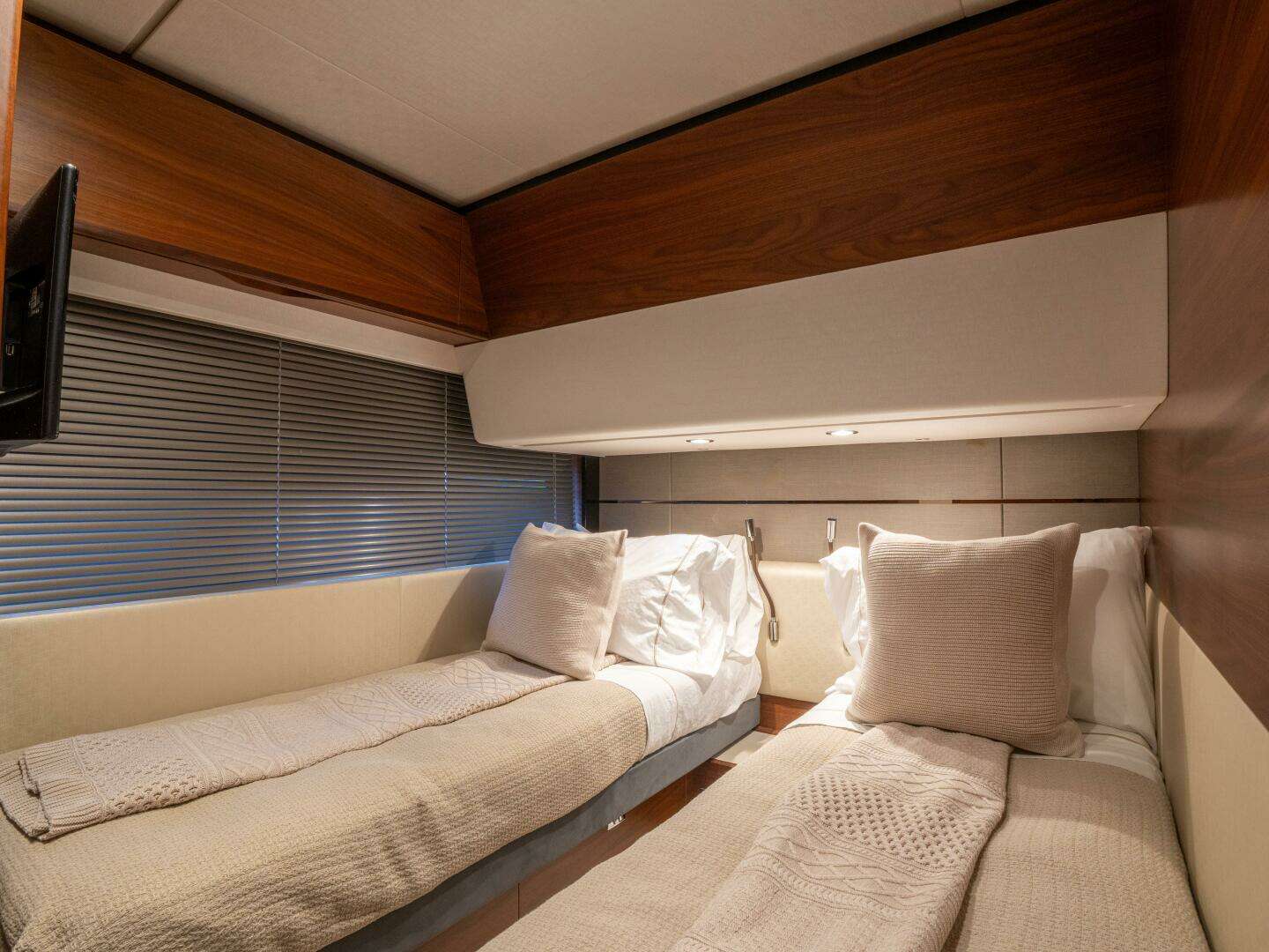 2020 Princess S66 - Image 53