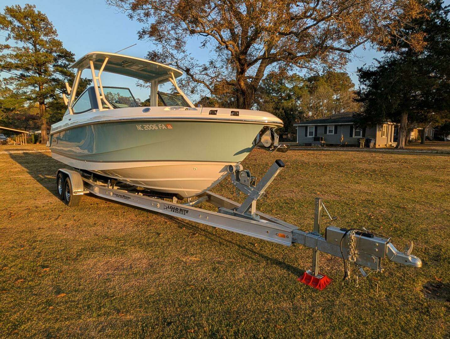2023 Boston Whaler 240 Vantage - Image 23