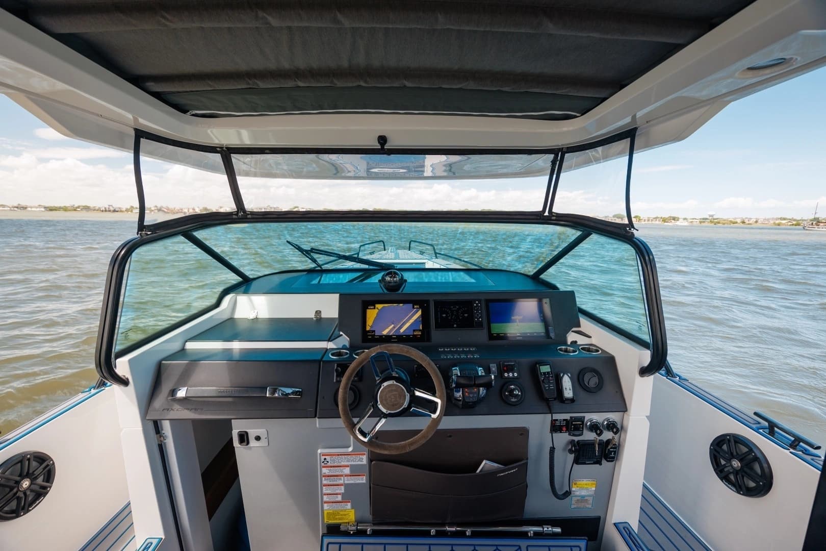 2019 Axopar 37 Sun Top - Image 8