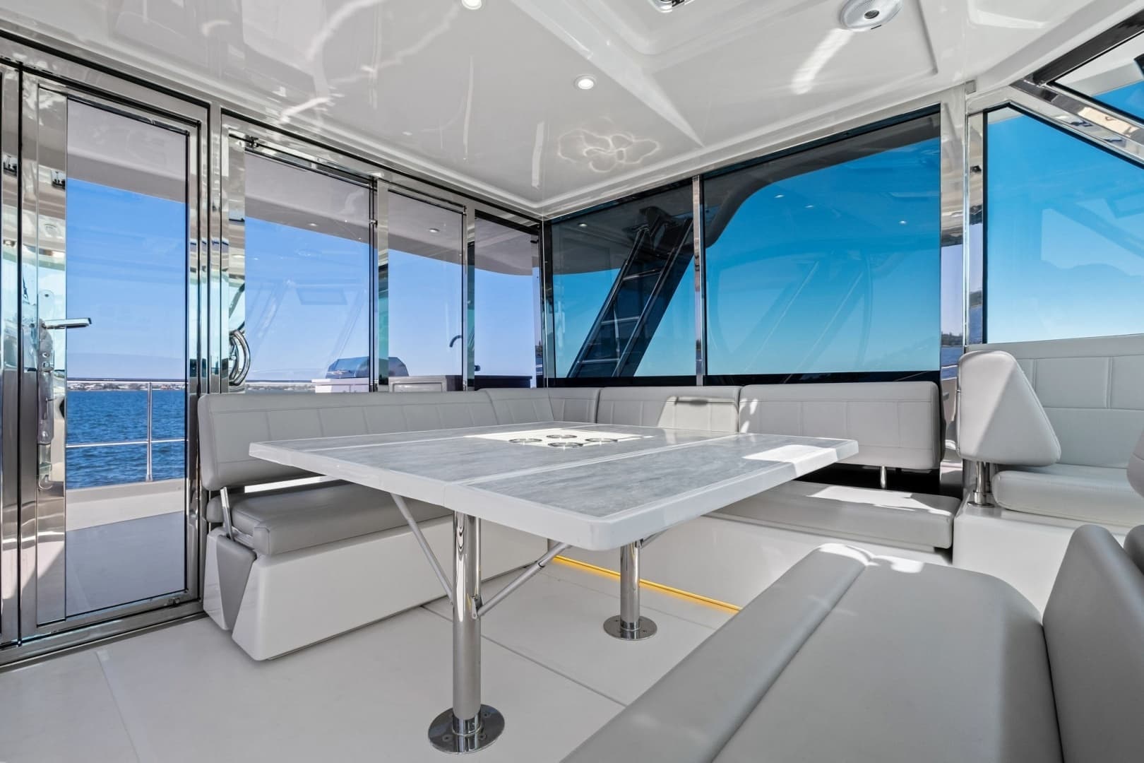 2022 Aquila 54 Yacht - Image 43