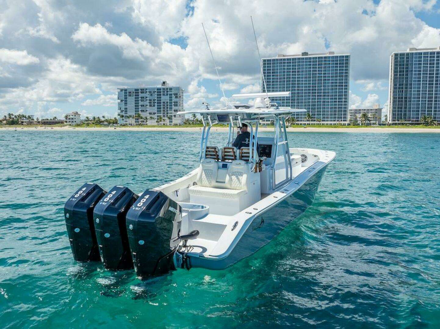 2025 Billfish 39 Center Console w/Tower - Image 3