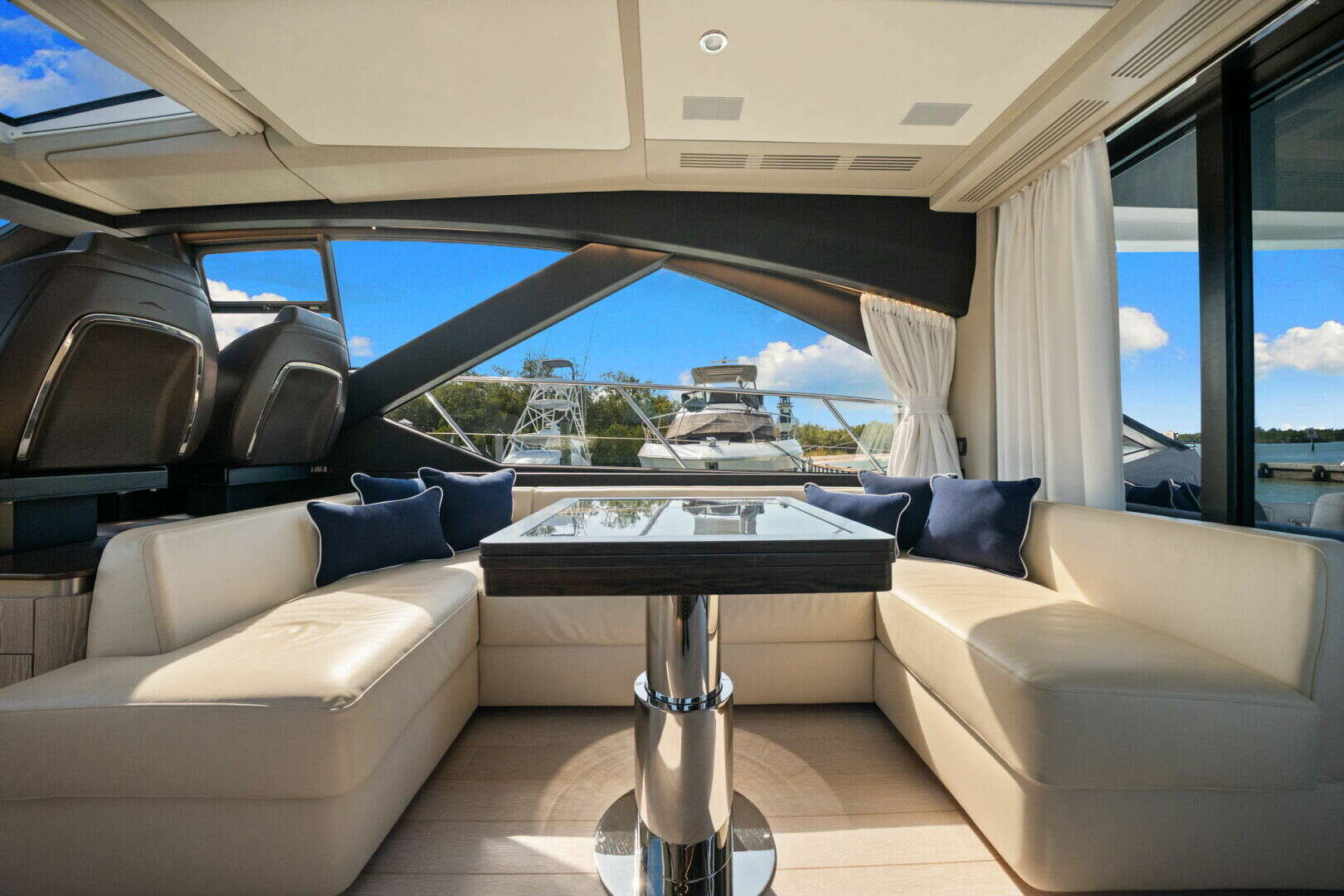 2022 Azimut S6 - Image 57