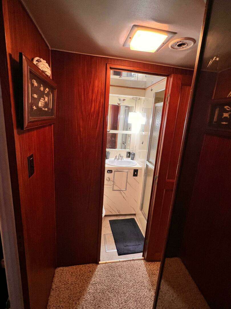 1980 Hatteras 58 MY - Image 46